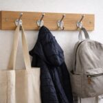 Gdzie zamontować wieszaki ścienne, żeby nie niszczyć ścian